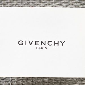 GIVENCHY BOX